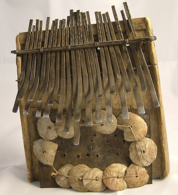 4 - 01c, Matepe or njari, possibly by Chaka Chawasarira (?), Zimbabwe, Shona 