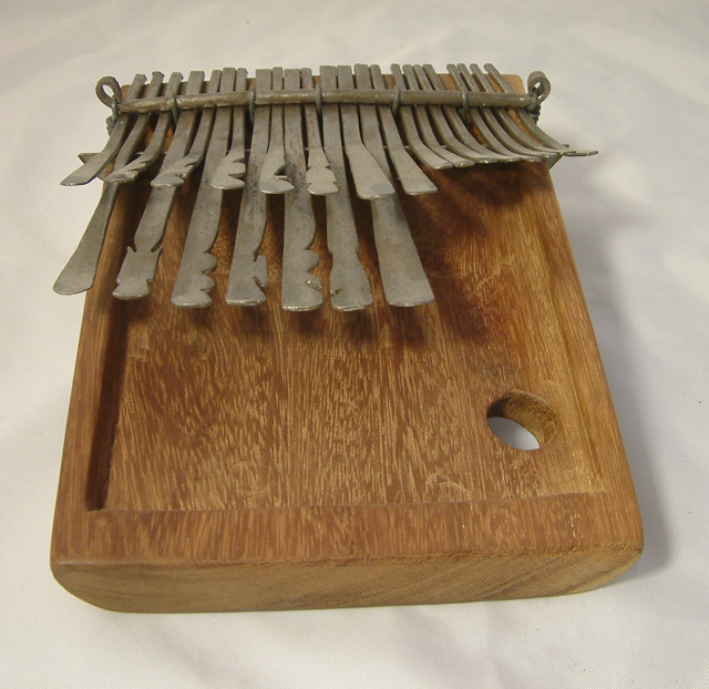 60 - 010, Mbira dza Vadzimu, Zimbabwe, Shona - Keys cut to spell 